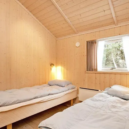 Three-bedroom In Rodby 6 Holiday home Kramnitse