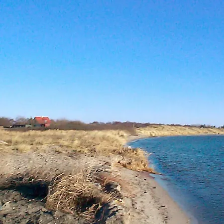 Three-bedroom In Rodby 6 Holiday home Kramnitse