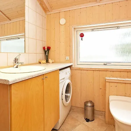 Three-bedroom In Rodby 6 * Kramnitse